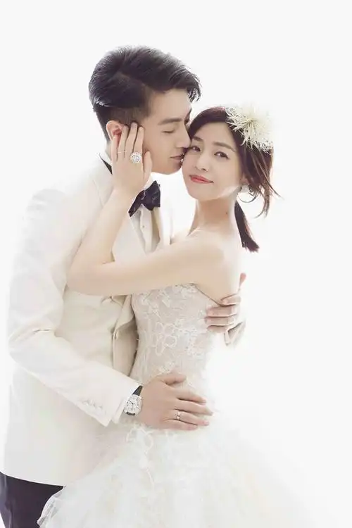 陈晓陈妍希大婚 婚纱造型甜蜜羡煞旁人