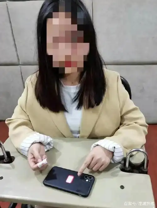 鹰潭公安抓获2名以色情小卡片为诱饵实施诈骗的犯罪嫌疑人