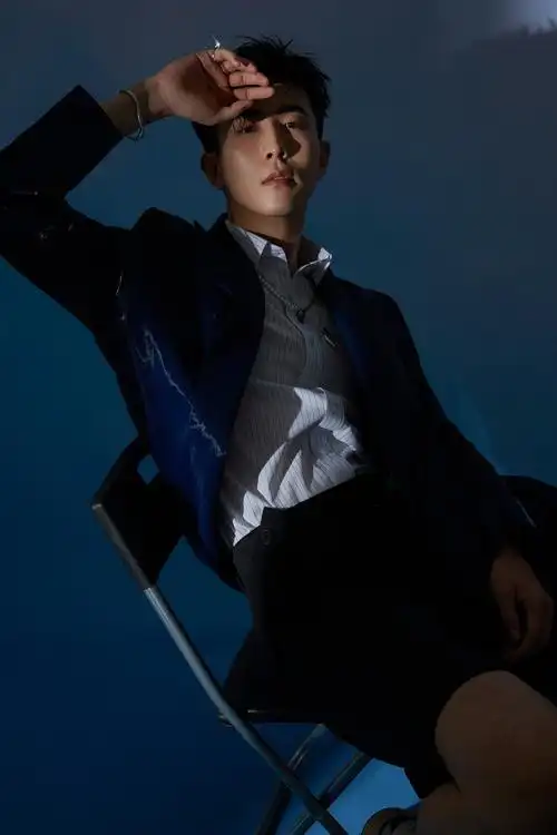 李川写真大片英俊清朗不同花样造型全然驾驭