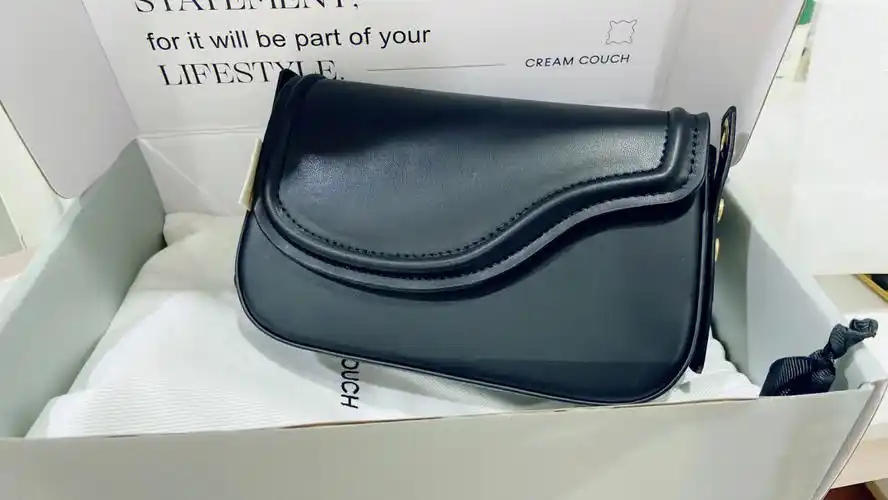 74售出想出掉creamcouch腋下包