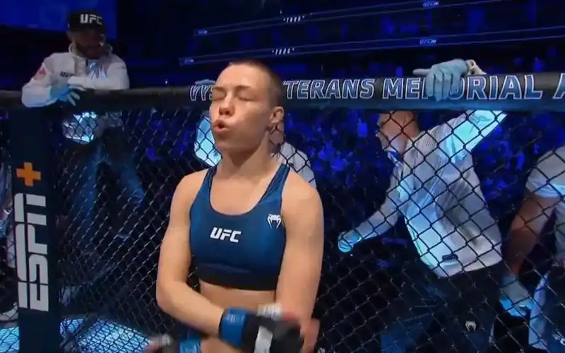 ufc张伟丽vs罗斯 张伟丽遭罗斯tko卫冕失利 遗憾告负 疑似裁判终结比