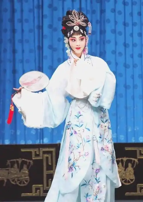 "美轮美奂"的京剧"花旦"「值得收藏」