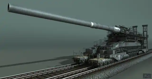 在塞瓦斯托波尔要塞,古斯塔夫一炮就打穿了苏军30米深的地下弹药