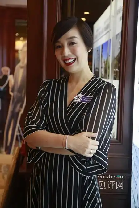 江美仪与tvb改签部头约:想出去闯一闯