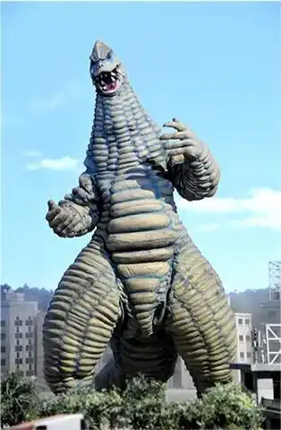 被布鲁顿与泰莱斯通和内隆嘎一起召唤过来与雷的哥莫拉和利特拉战斗