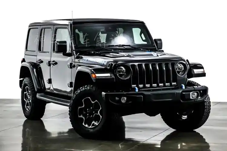 jeep牧马人新版本曝光!黑武士硬汉造型 插电混动,比bronco霸气