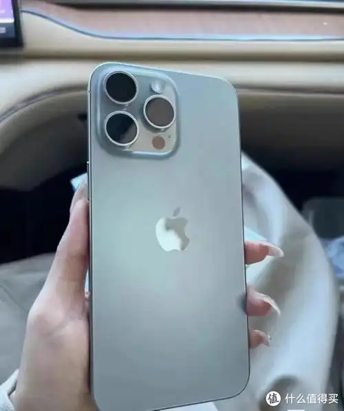 iphone 15 pro max搭载了苹果最新款的3nm芯片——a17 pro.