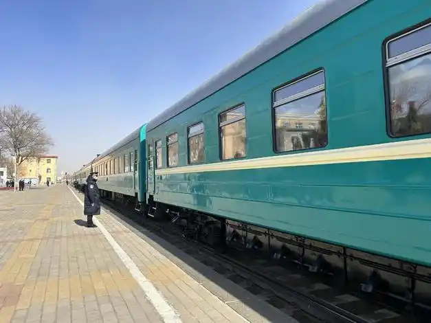 中国呼和浩特与蒙古国乌兰巴托间国际旅客列车恢复开行