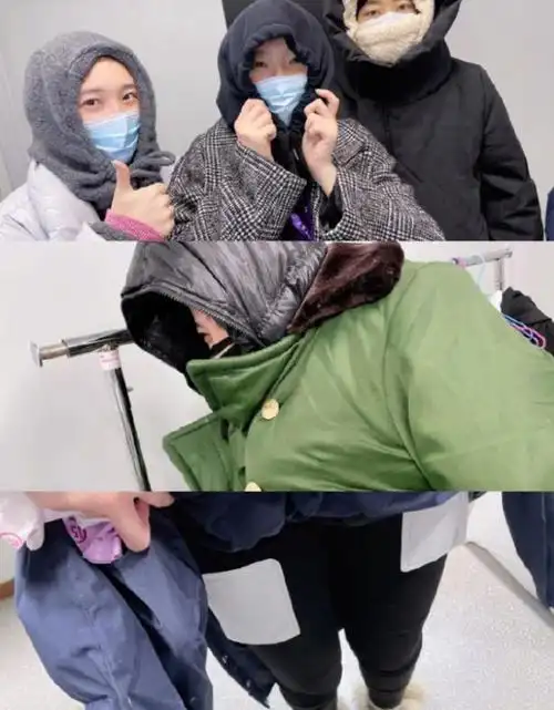 关晓彤一件合身的羽绒服,在后台裹着一件军装,别让人觉得冷