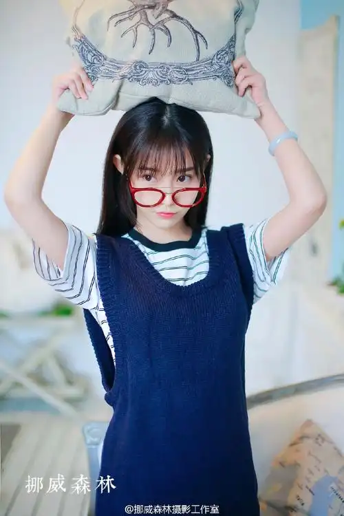 disi第四印象甜蜜少女的夏天私房美女图片