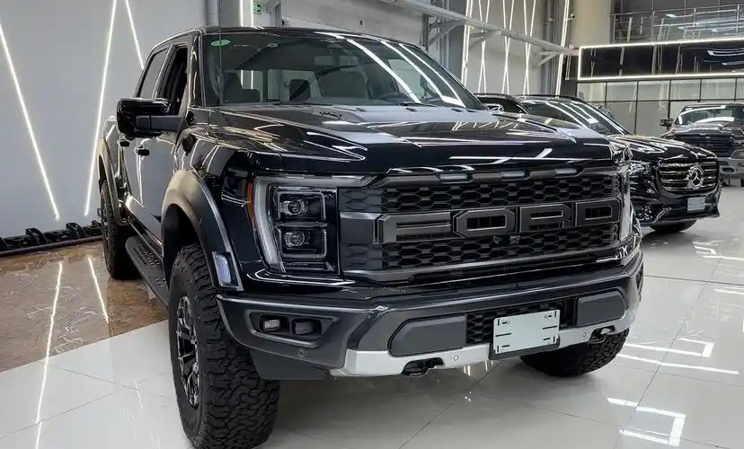 豪华大型皮卡车!福特猛禽37性能版23款加版黑黑90多万透明提车