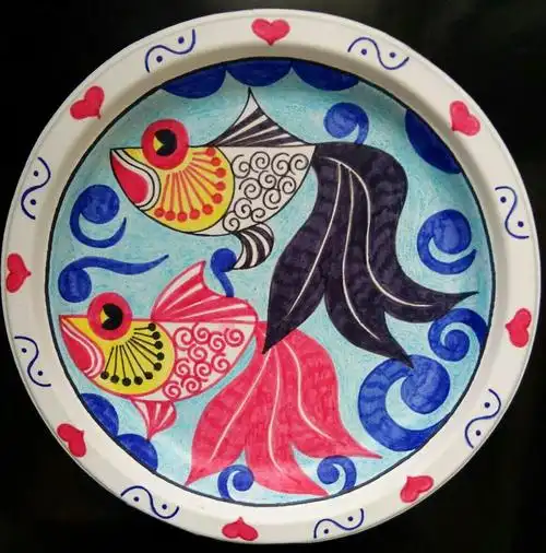 临清市实验小学美术教师画盘范作欣赏