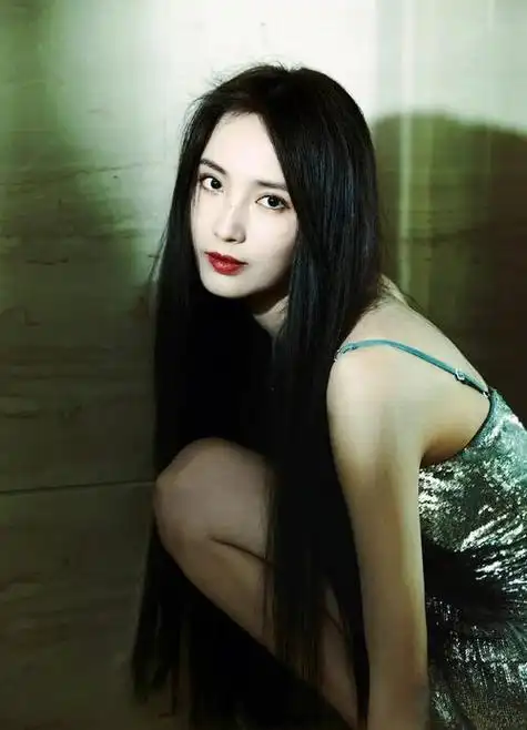 王紫璇经纪人丨艺人代言咨询