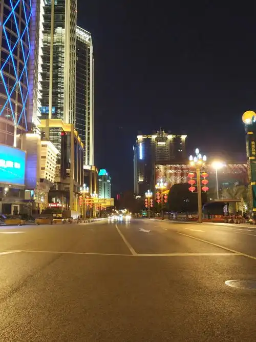 成都天府广场夜景!2020.02.02:20.20