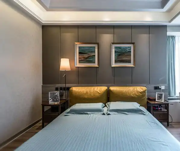 168平现代简约家床头背景墙图片