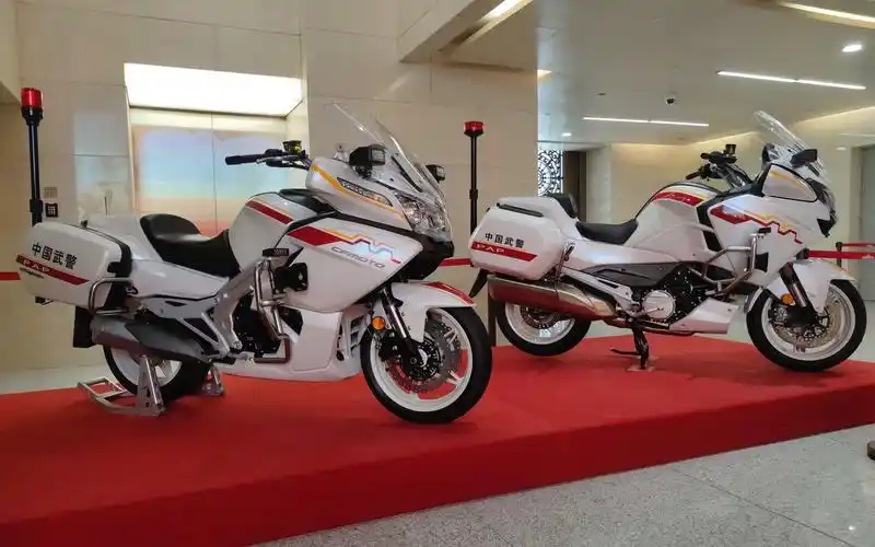 国宾护卫队摩托都进军博了,还有什么不能收!