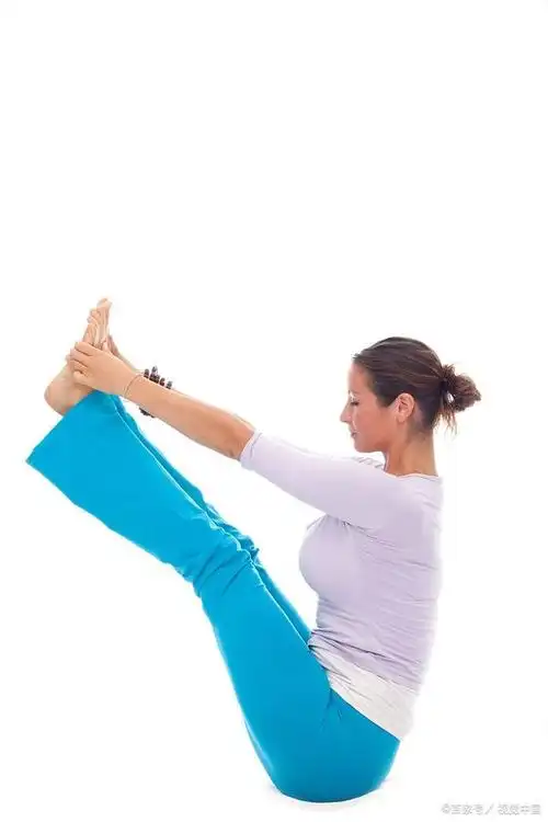 美化背部线条,还可以瘦肚子,帮你练出马甲线,是瑜伽进阶必练的体式