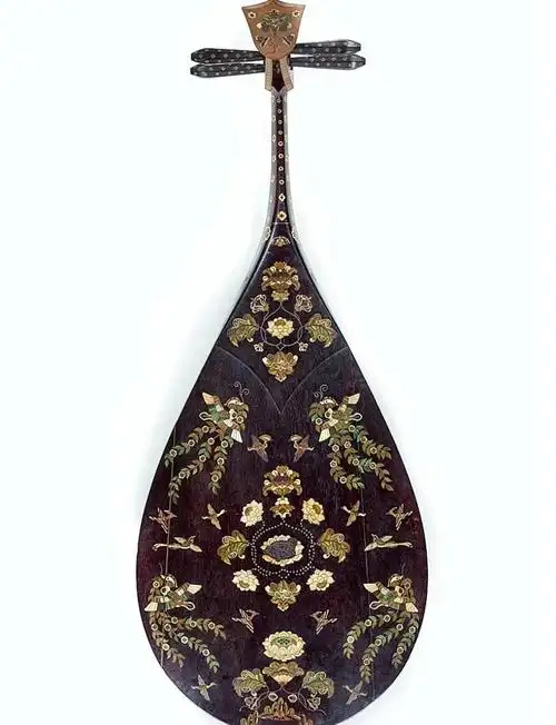 🎼 唐代紫檀木画槽琵琶的传奇之旅 🎼