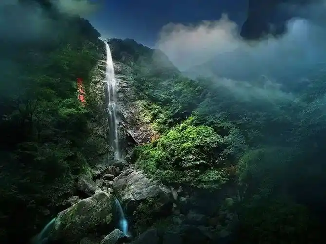 来云谷飞瀑淋一场雨,圆你一个武侠梦!_明月山_瀑布_金庸