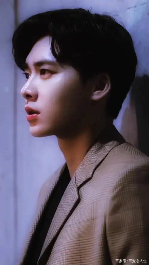 正能量的偶像:李易峰高清壁纸