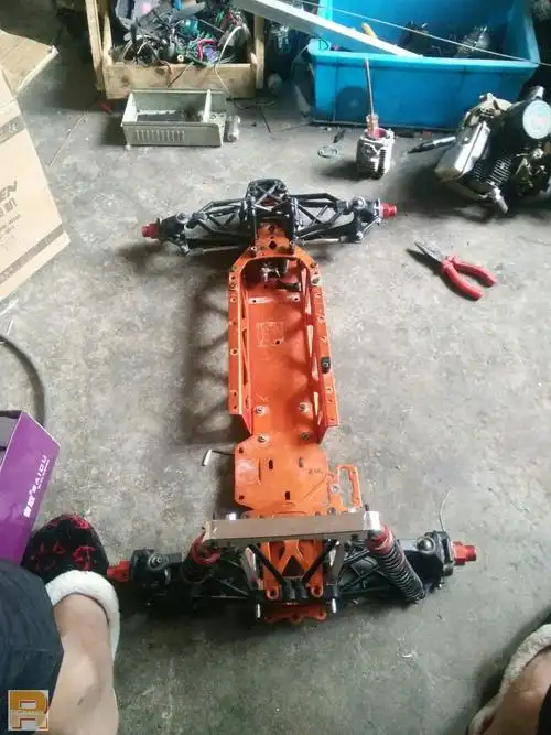 社区 69 遥控车技术区 69 汽油车区 69 baja5b的前桥怎么拼起来