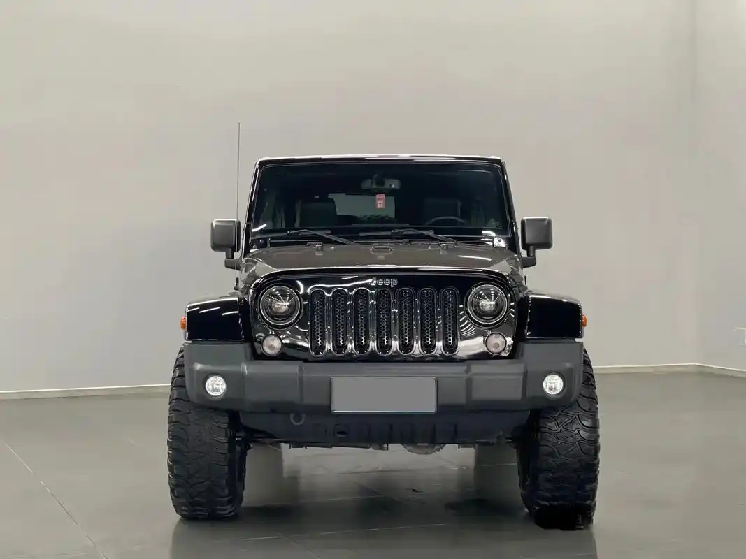 16年牧马人撒哈拉.16年牧马(撒哈拉),男人的越野梦,全车 - 抖音