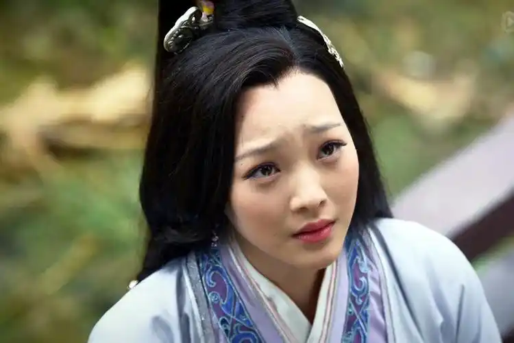 原创楚国一女子河边休息为守忠贞悲惨死去夫君知道后痛哭都怪我