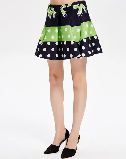 女式苹果绿裙子