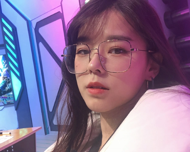 沫子继吃鸡版《野狼disco》再发新歌,粉丝:声音不像!