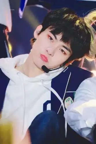 许玹准的世界# 「那年那月190428 光州super concert 高清