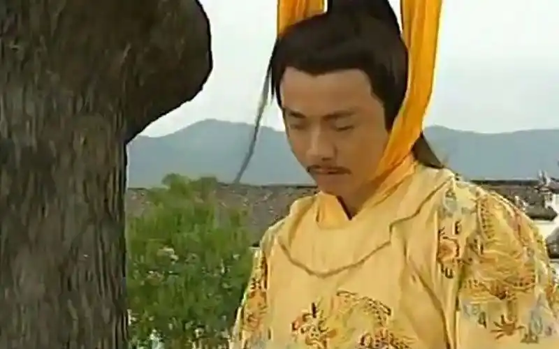 李自成攻入北京,崇祯皇帝朱由检上吊自杀,闯王大发感慨!