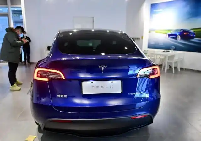 30万左右买豪华纯电动suv特斯拉modely究竟值不值