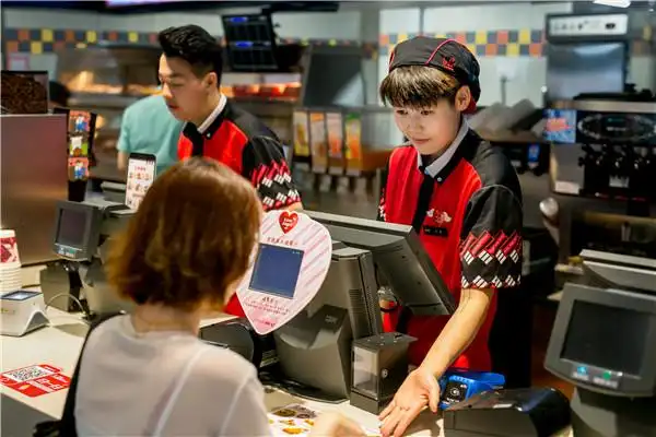 手语说爱湖南肯德基天使餐厅成立一周年