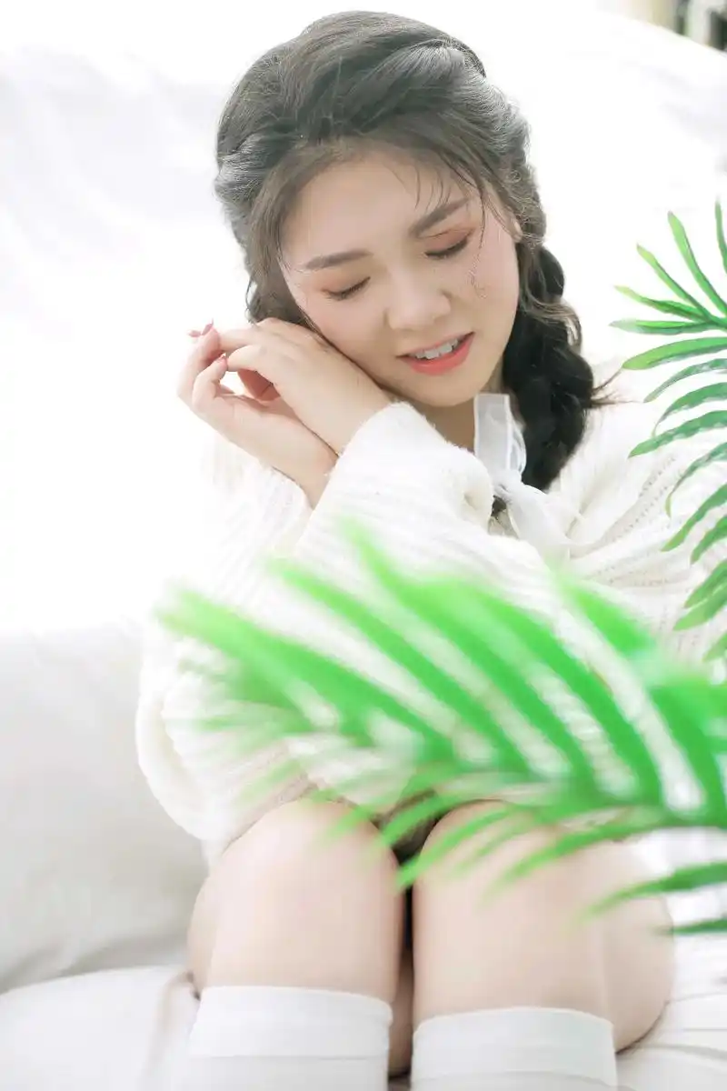 清新的小女孩 #纯欲风 #私房摄影 相逢的意义在于彼此照亮 - 抖音