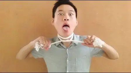 六指魔术教学: 勒脖子魔术(附教学), 此魔术危险, 切勿轻易尝试!