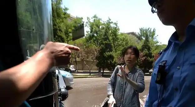 抽1包烟,几乎整夜没睡|韩磊|婴儿车|少管所|杀人犯|被判死刑_网易订阅