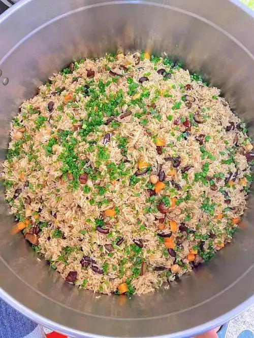 泉州石狮探店|素华咸饭横竹路巷子里的这家咸饭,只卖中午,一主食 一汤