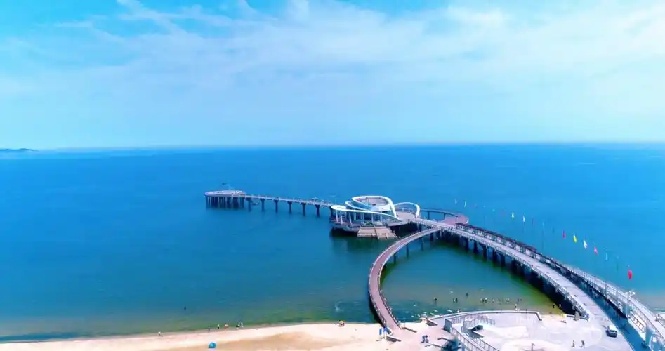 天马栈桥      #造型奇特的烟台天马栈桥.