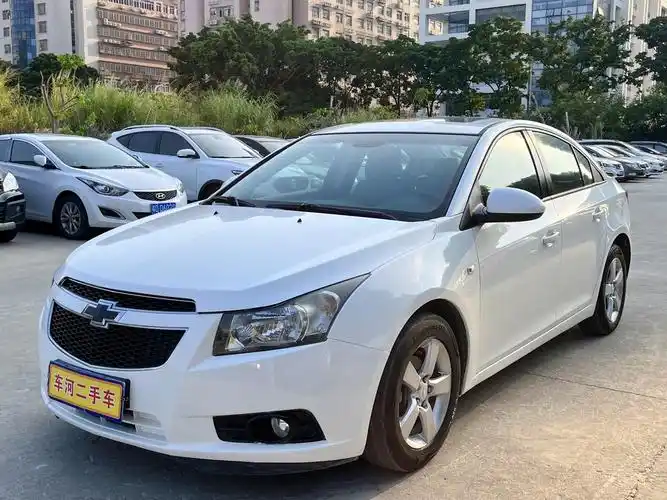 老款雪佛兰科鲁兹18图片