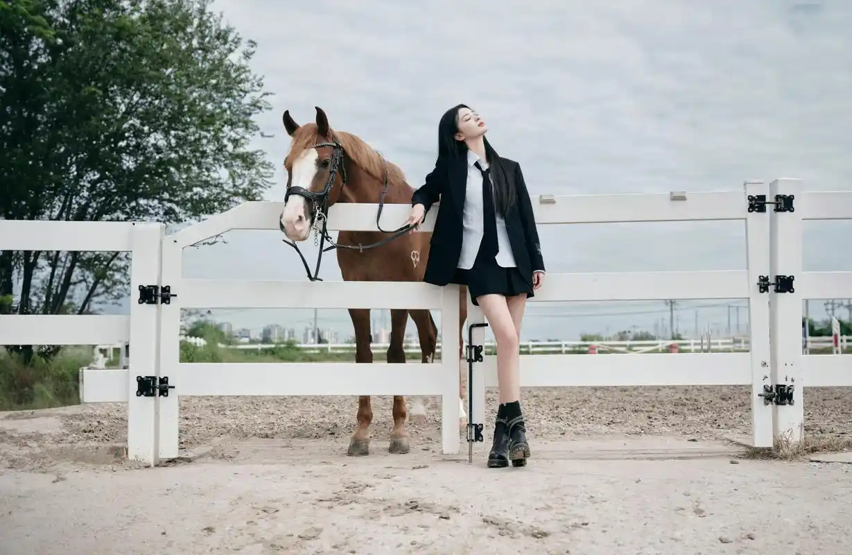 王楚然的大长腿可真是直