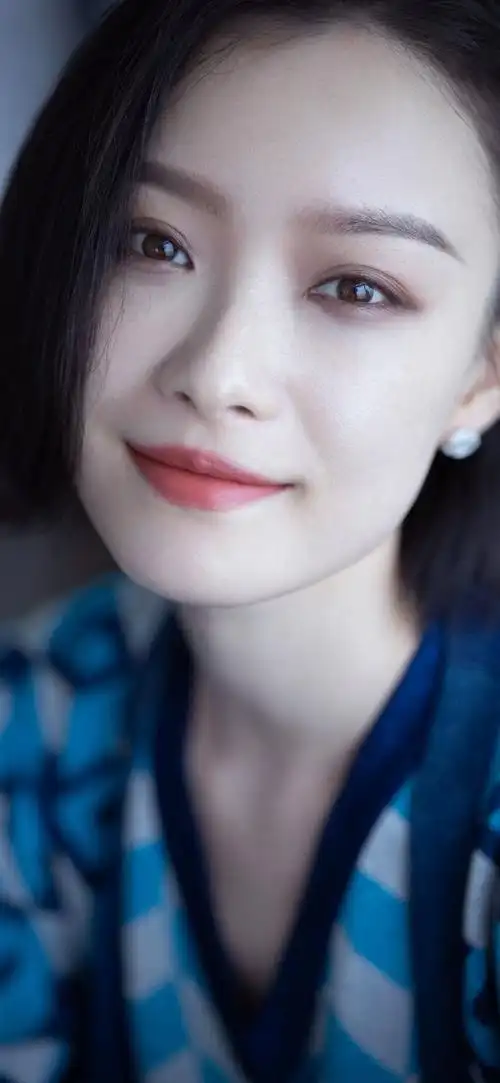 "倪妮"手机高清壁纸·原图上传,记得查看原图再保存.