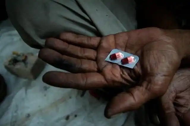 巴基斯坦吸毒者震撼纪实(组图)