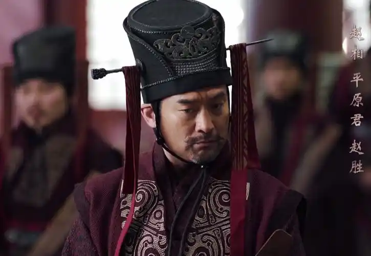 冯亭把上党郡送给赵国引发长平之战其后代成为秦朝丞相