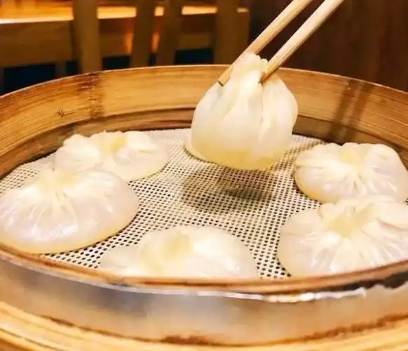 金华汤包,皮薄馅大,汤汁非常鲜美,是南方小吃汤包中的佼佼者!