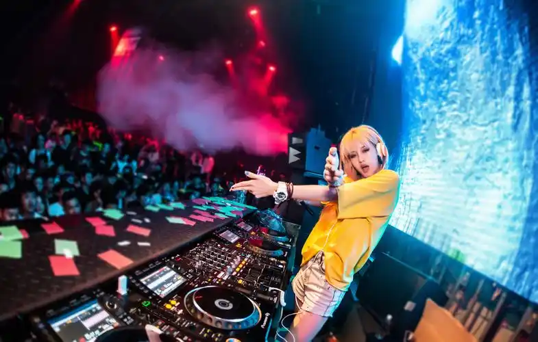 djsally 梦想女孩 dj莎丽 第13期夜店现场照片收集 昆山arena酒吧