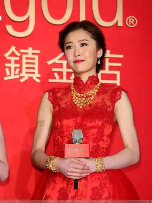 旗袍周刊周丽淇