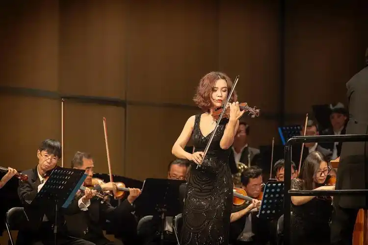 小提琴是我一生的伴侣——中国管弦网.