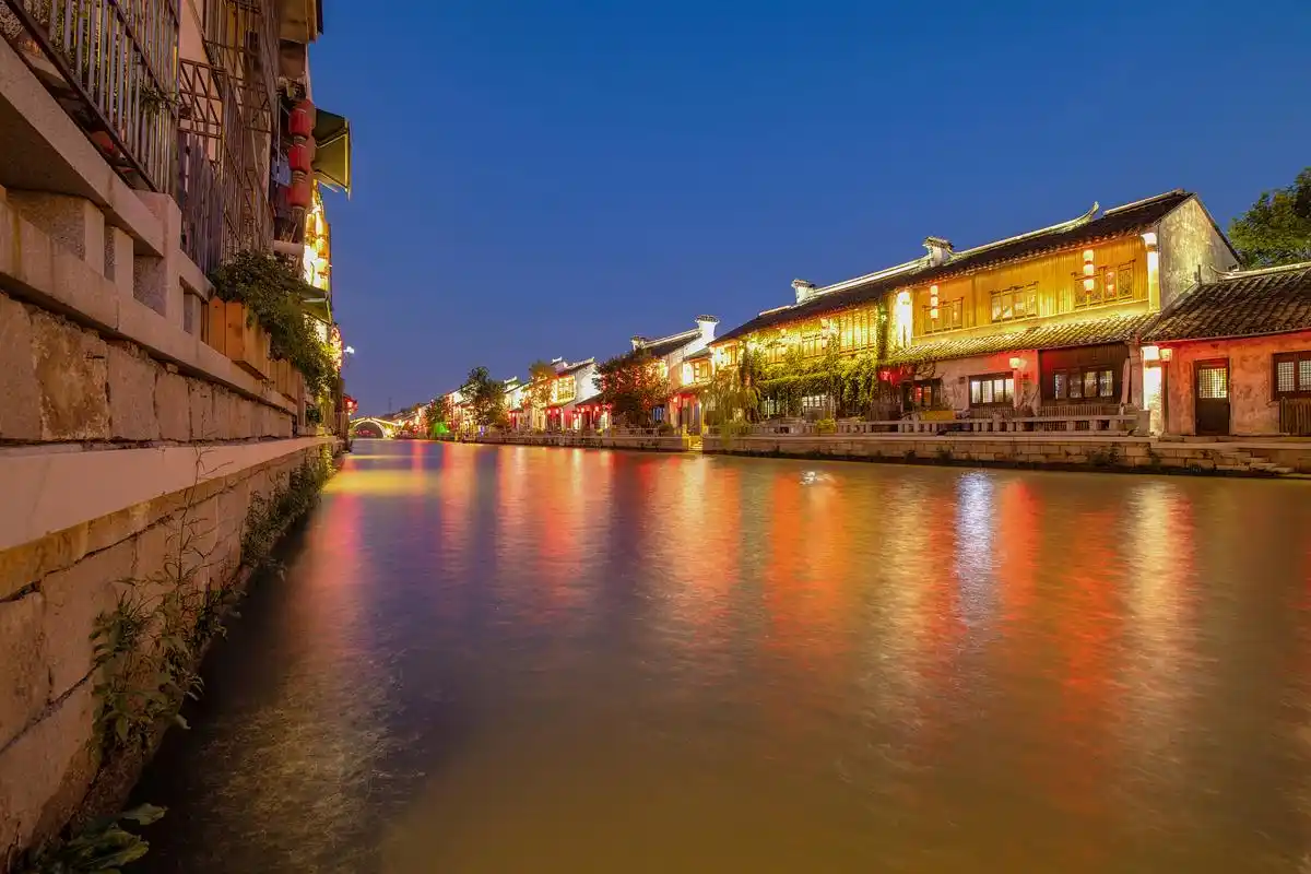 扬州古运河,一段幽雅的水上旅程.