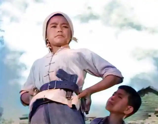 57年后黑白片小兵张嘎出现彩色版50张高清剧照5分钟看完