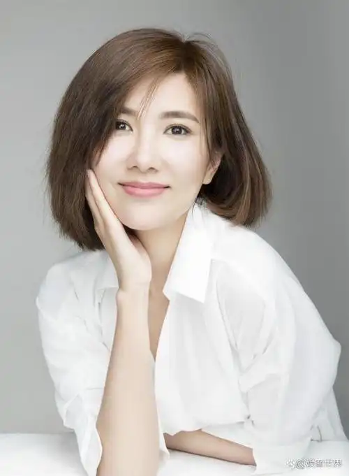 山西运城女演员边潇潇靓丽清新